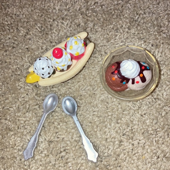 Mini food 🌟 Ice Cream Date Night Set Two Sundaes with Spoons sundaes - Picture 3 of 3